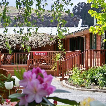 Lake Roxburgh Lodge Bagian luar foto
